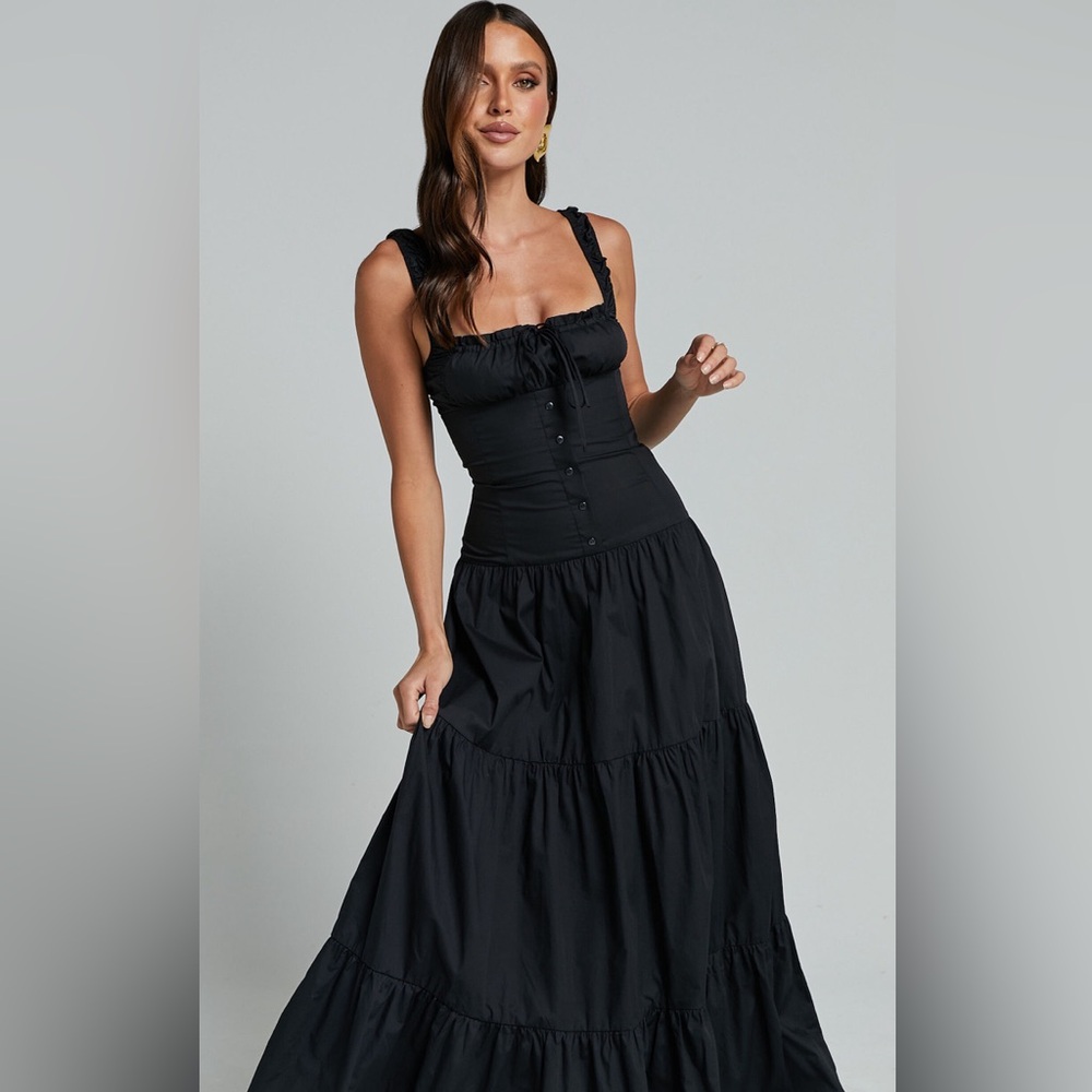 Lioness “Heart Shaped Maxi”